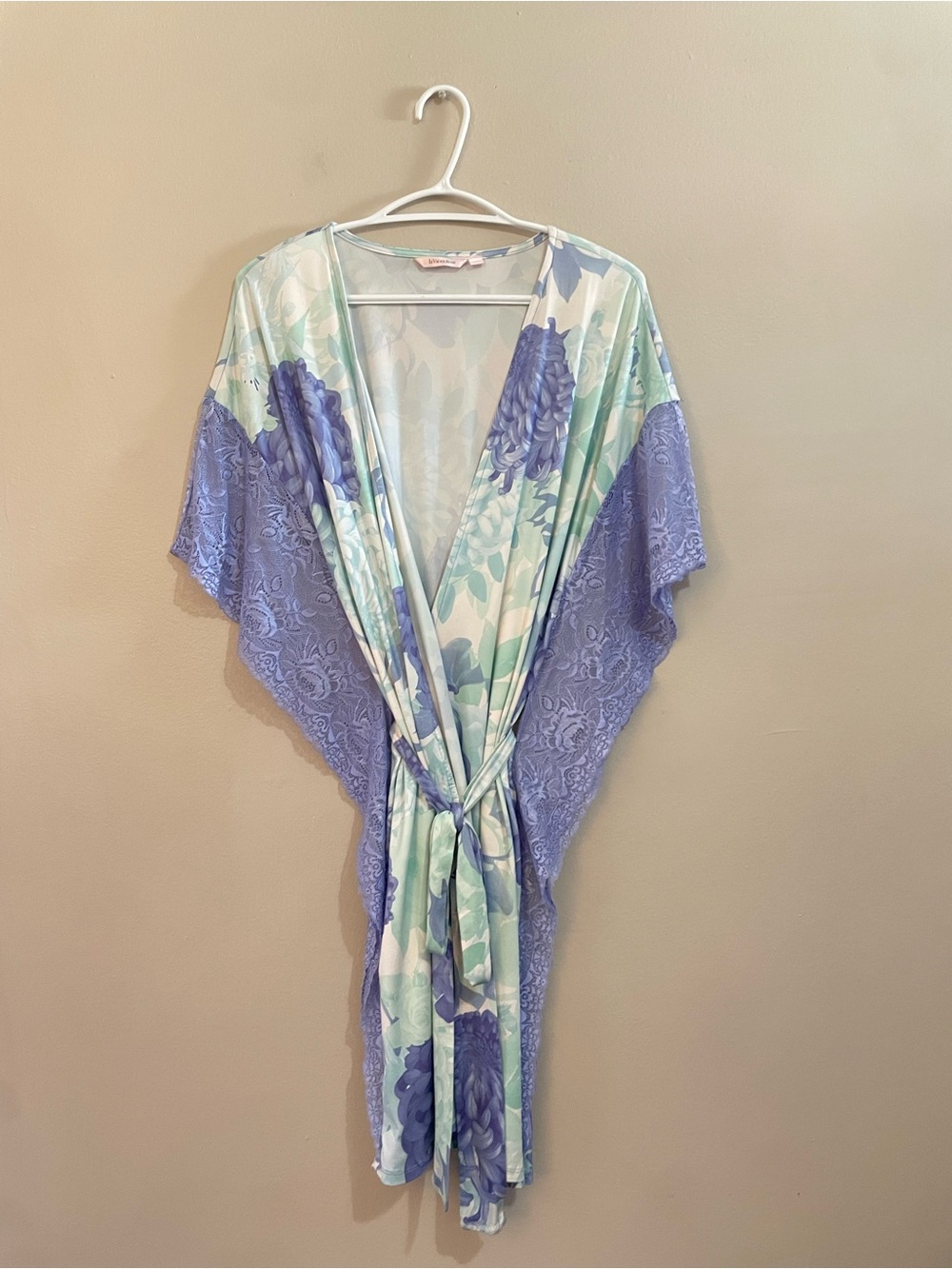 4/$20➡️ La Vie En Rose Lavender & Mint Floral Lace-Trim Kimono Robe – L/XL *Flaw - Picture 2 of 15